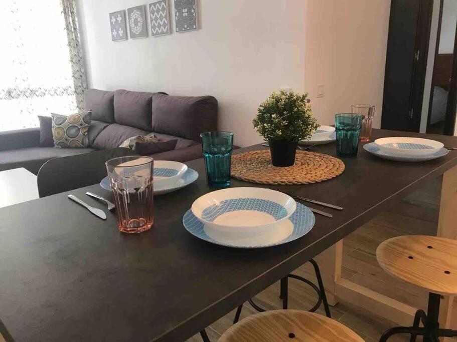 Ideal Apartamento En El Barrio De Las Delicias Malaga Exterior photo